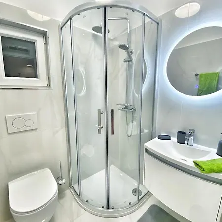 Apartment Nika 1 *