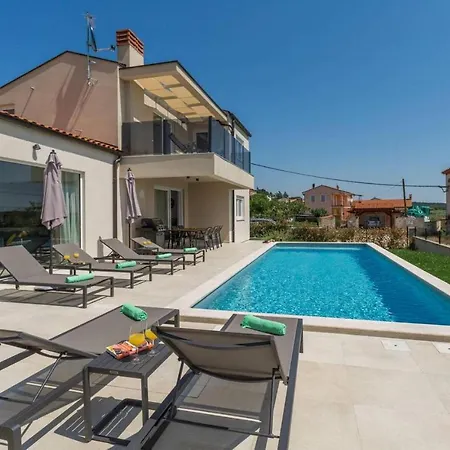N Hébergement de vacances Višnjan